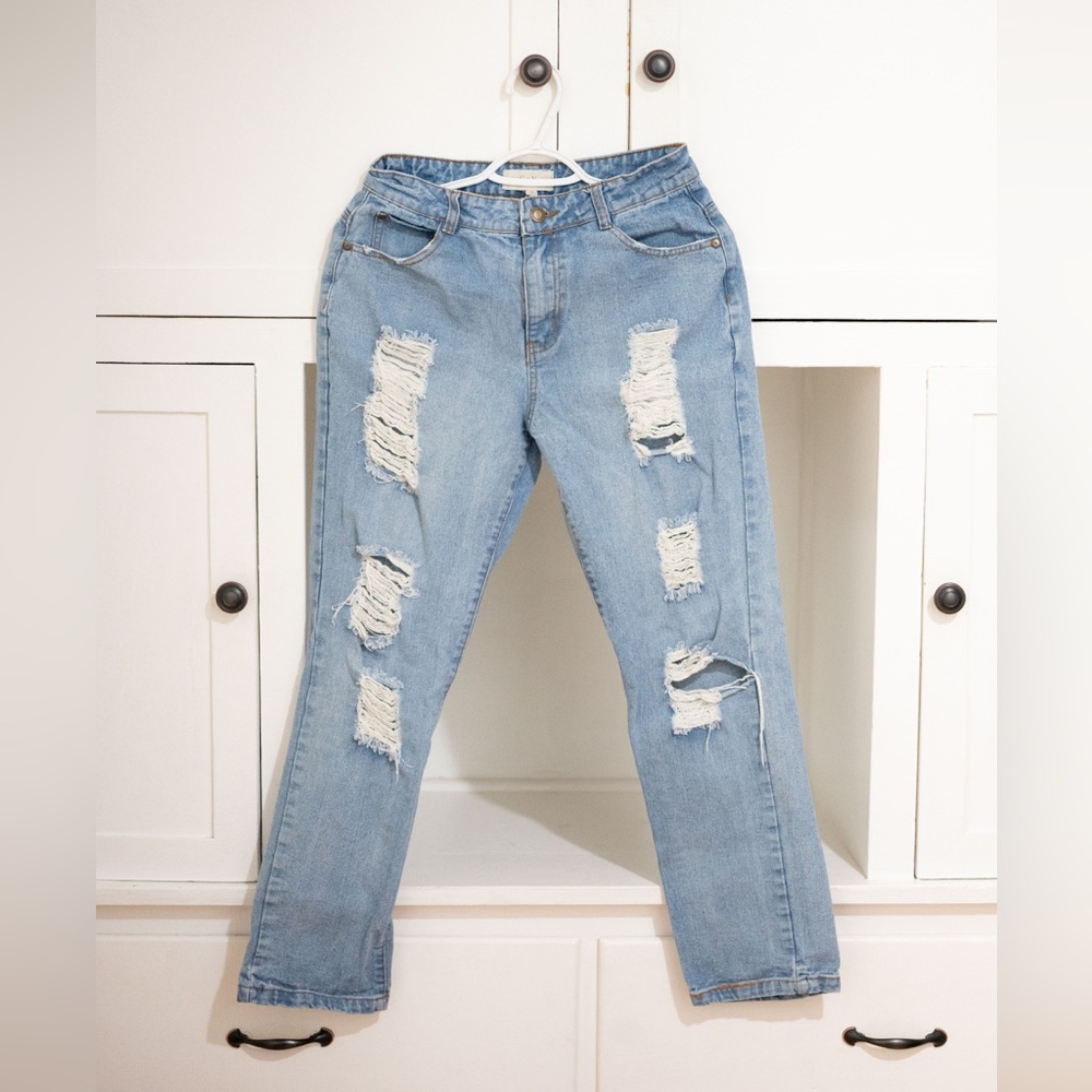 Chelsea & Violet Ripped Jeans